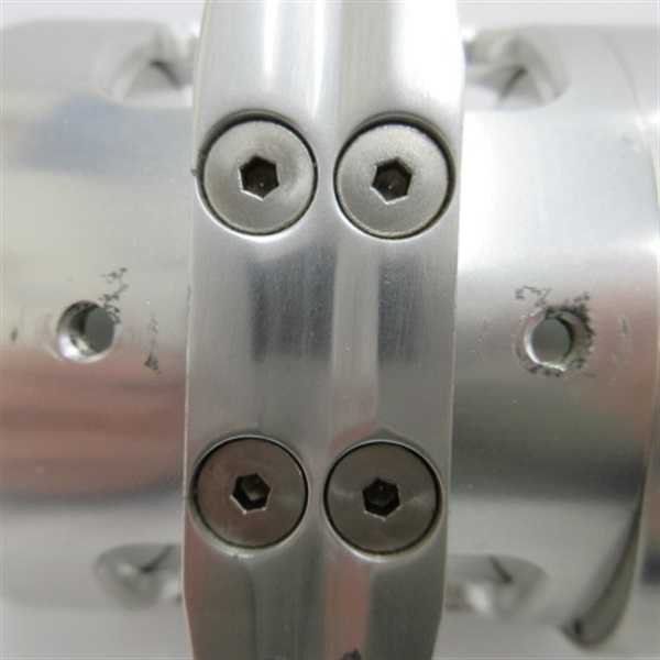 アキュレート　ボス８７０　ツインドラグ